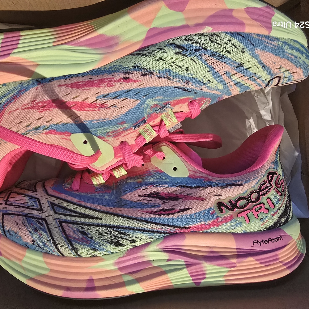 ASICS Women's Noosa Tri 15 Running Shoes - Multicolor